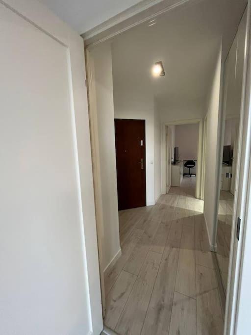 New Apartment Old Town -6 People - 200M Town Hall Breslavia Exterior foto